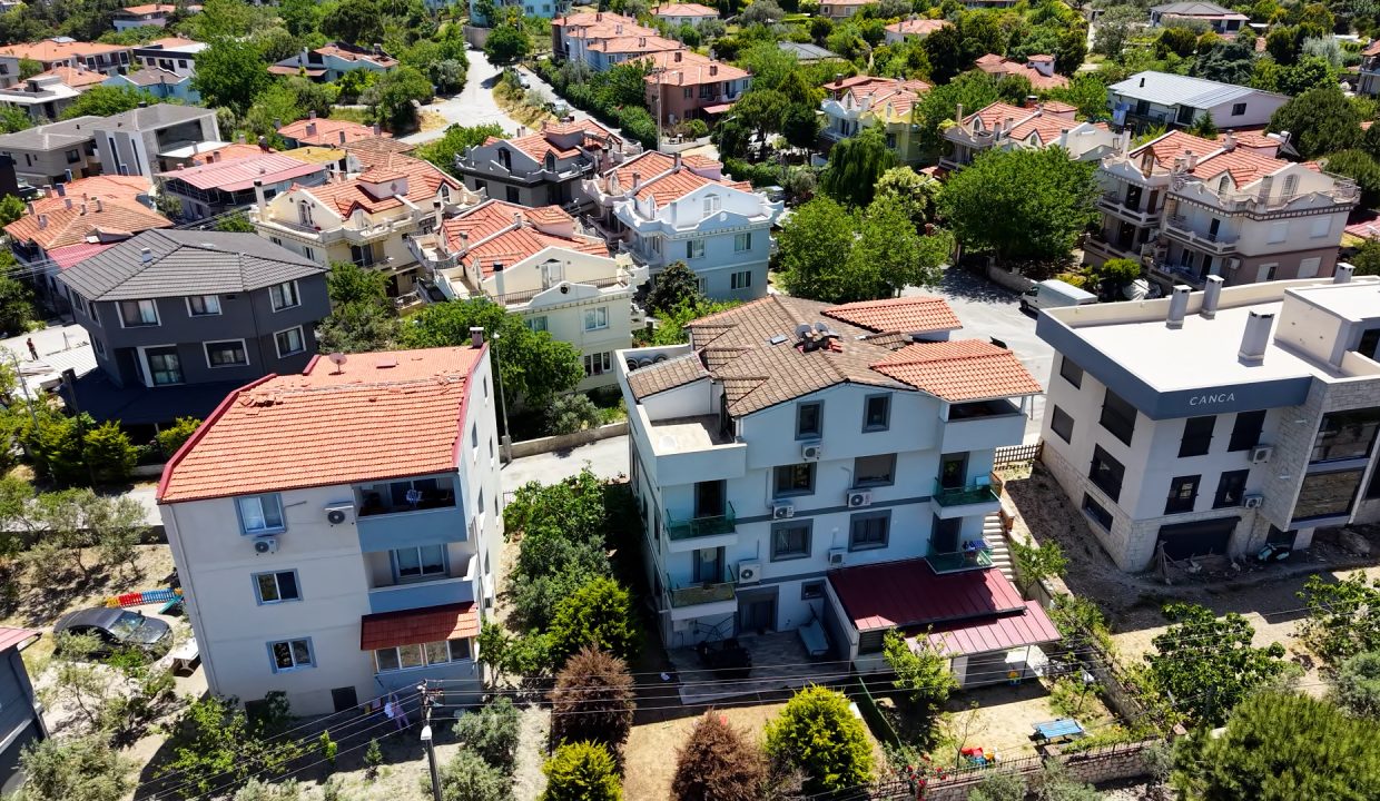dron.00_04_35_15.Still015